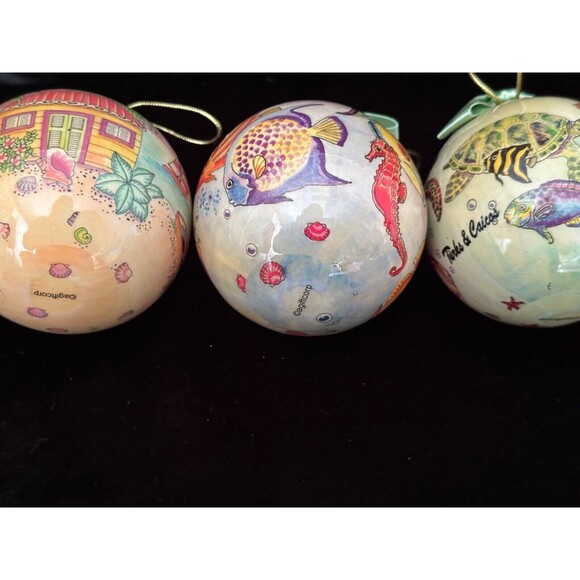 A giftcorp set of 3 Christmas Ornaments, 3 tropical ball ornaments with ribbons - Picture 3 of 7